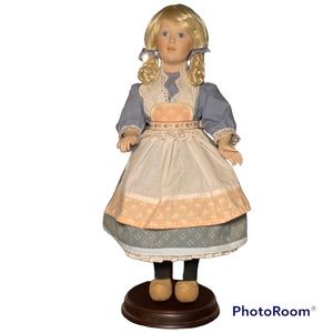 LENOX “Hannah” The Little Dutch Maid Porcelain Doll